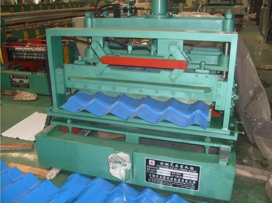 5kw कोल्ड फॉर्म 3 एम / मिन रूफ पैनल रोल बनाने की मशीन